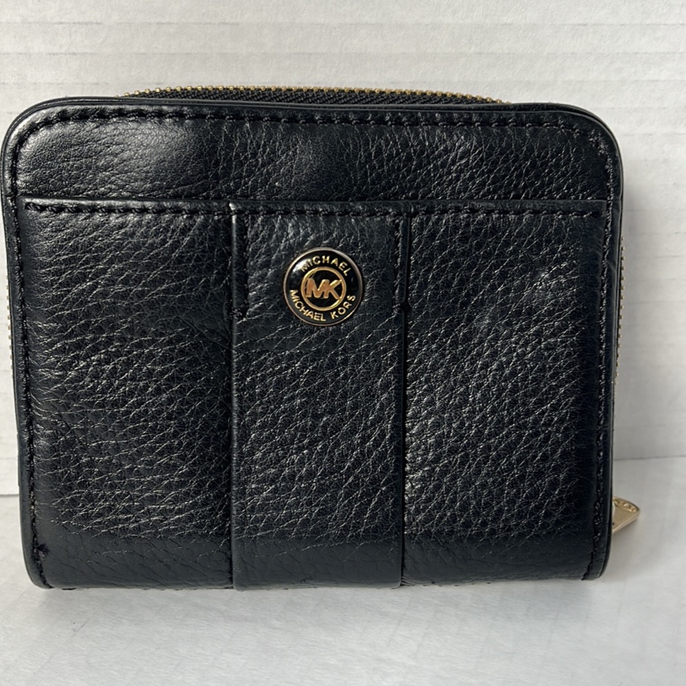 Michael Kors women’s wainscott bifold wallet - Picture 3 of 6